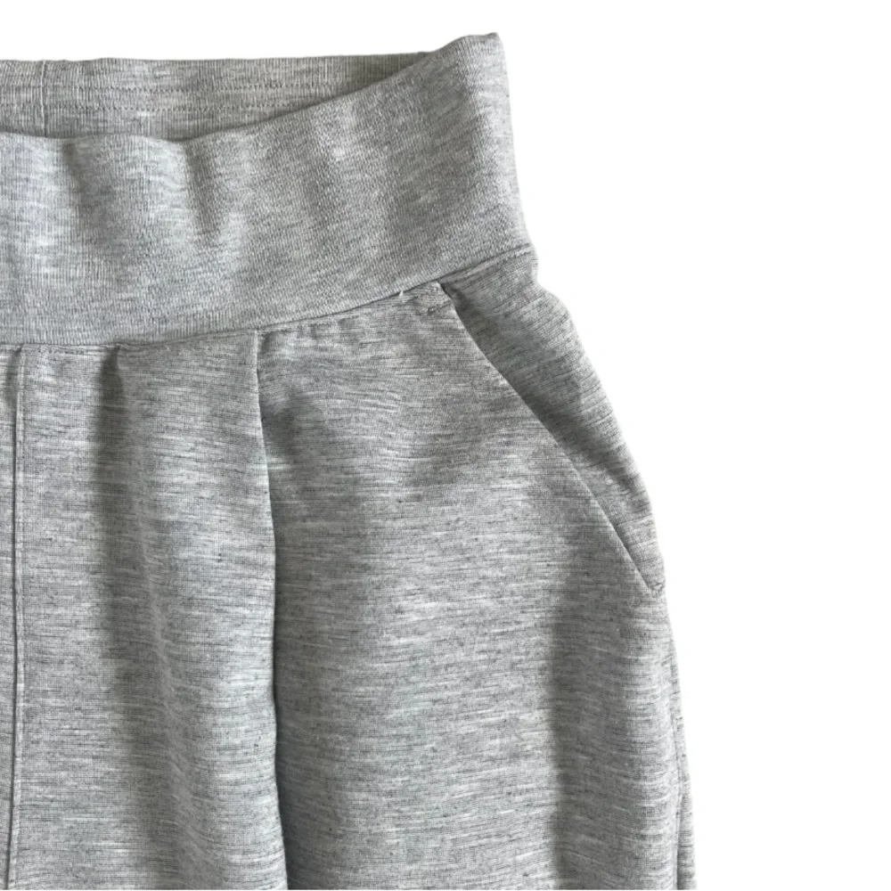 Lululemon Can You Feel The Pleat Crop * 21
